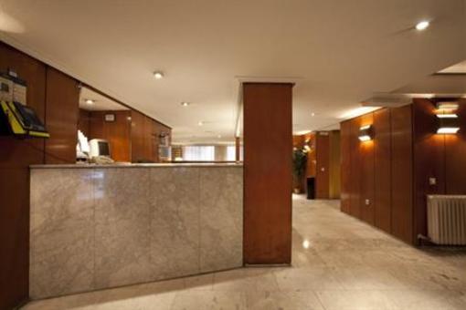 фото отеля Apartamentos Goya 75