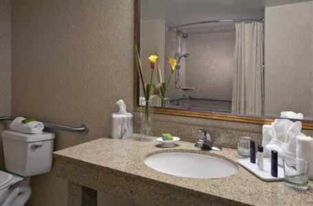 фото отеля Embassy Suites Sacramento - Riverfront Promenade