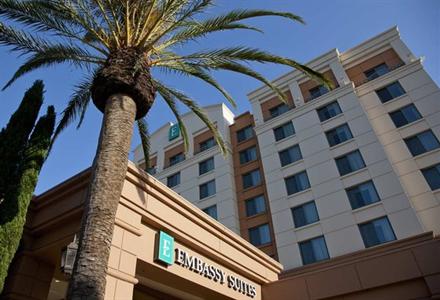 фото отеля Embassy Suites Sacramento - Riverfront Promenade