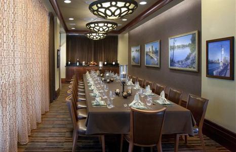 фото отеля Embassy Suites Sacramento - Riverfront Promenade