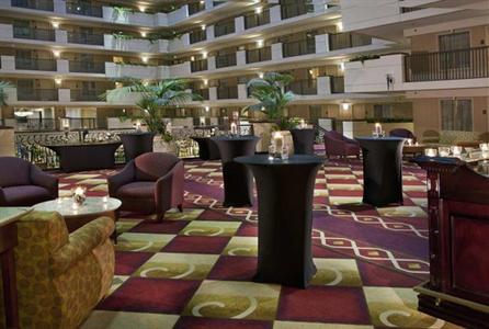фото отеля Embassy Suites Sacramento - Riverfront Promenade