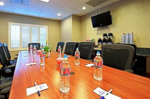 фото отеля Holiday Inn Express Hotel & Suites Tucson