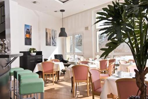 фото отеля Parkhotel Dessau