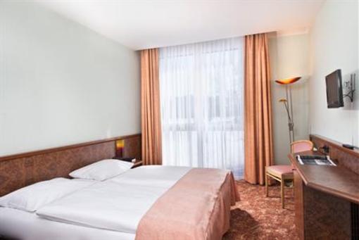 фото отеля Parkhotel Dessau