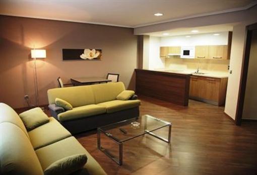 фото отеля Hotel Cesaraugusta