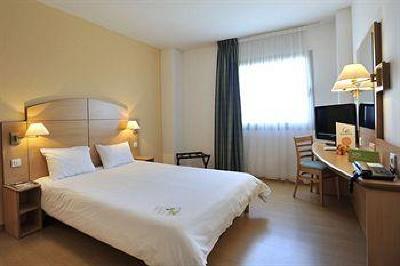фото отеля Campanile Madrid Alcala de Henares