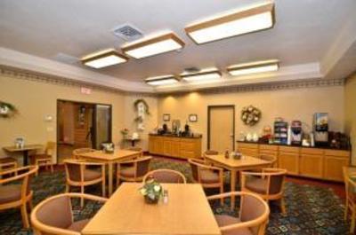 фото отеля BEST WESTERN PLUS Sawtooth Inn & Suites