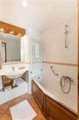 фото отеля Les Bartavelles Hotel Embrun