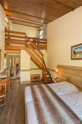фото отеля Les Bartavelles Hotel Embrun