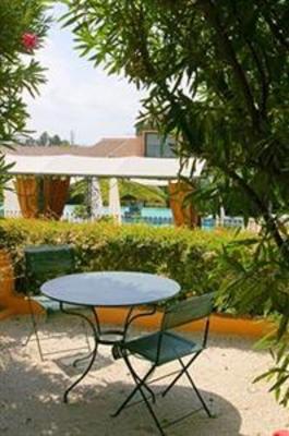 фото отеля Hotel Roi Theodore Porto-Vecchio