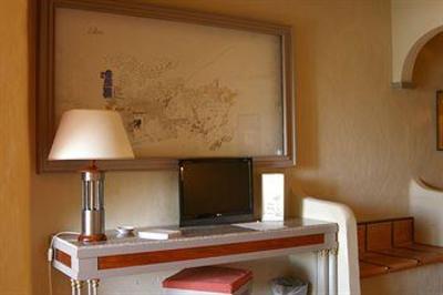 фото отеля Hotel Roi Theodore Porto-Vecchio
