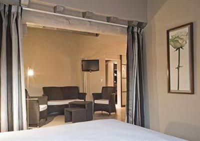 фото отеля Hotel Roi Theodore Porto-Vecchio
