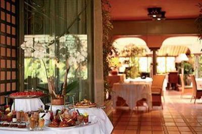 фото отеля Hotel Roi Theodore Porto-Vecchio