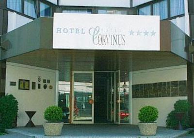фото отеля Hotel Corvinus