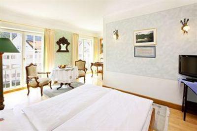фото отеля Hotel Hirsch Fussen