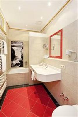 фото отеля Hotel Hirsch Fussen