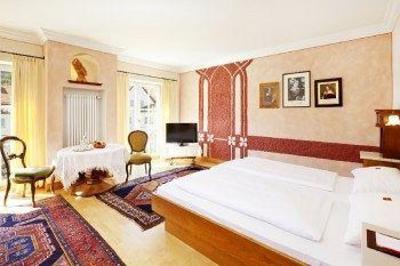 фото отеля Hotel Hirsch Fussen