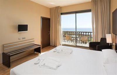 фото отеля Confortel Calas de Conil