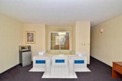 фото отеля BEST WESTERN Northwind Inn and Suites