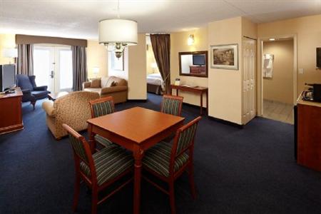 фото отеля BEST WESTERN PLUS Brossard