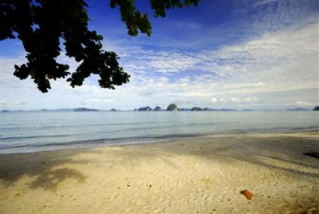 фото отеля Anyavee Tubkaek Beach Resort