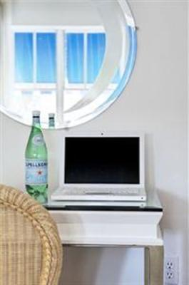 фото отеля Blue Moon Hotel Miami Beach