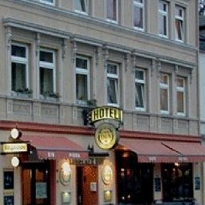 фото отеля Hotel Lübecker Hof Luneburg