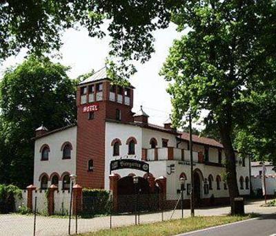 фото отеля Hotel Waldschlösschen Mittenwalde