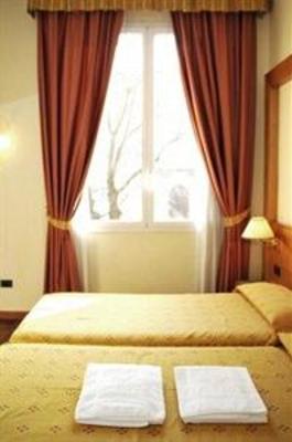 фото отеля Hotel Estense Modena