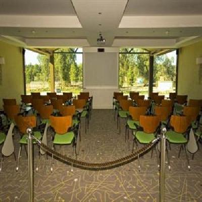 фото отеля Charcas Lagoon Resort Montargil