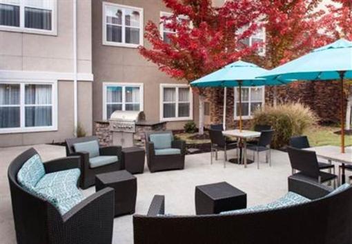 фото отеля Residence Inn Rogers