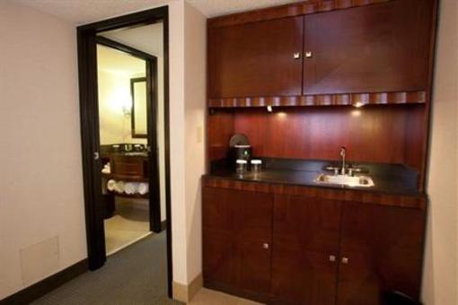фото отеля Embassy Suites Richmond - The Commerce Center