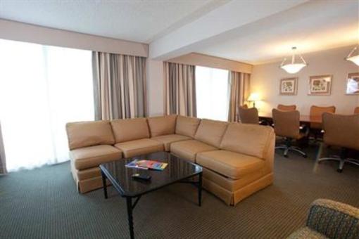 фото отеля Embassy Suites Richmond - The Commerce Center