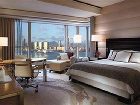 фото отеля Four Seasons Hotel Hong Kong