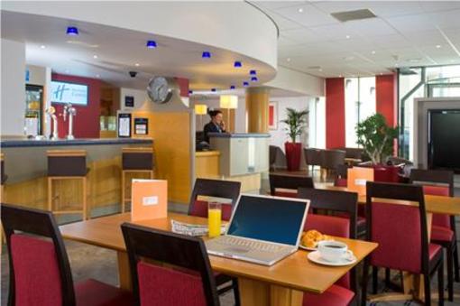 фото отеля Express By Holiday Inn Bath