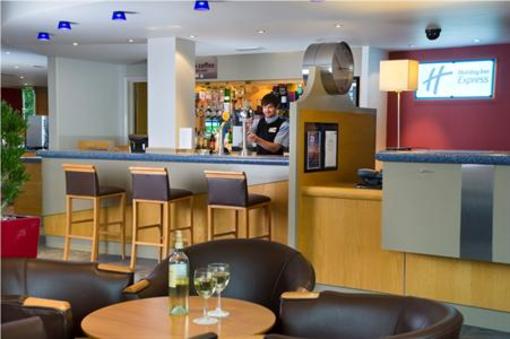 фото отеля Express By Holiday Inn Bath