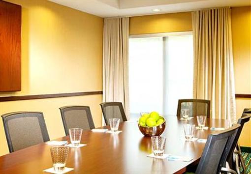 фото отеля SpringHill Suites Dallas Addison/Quorum Drive