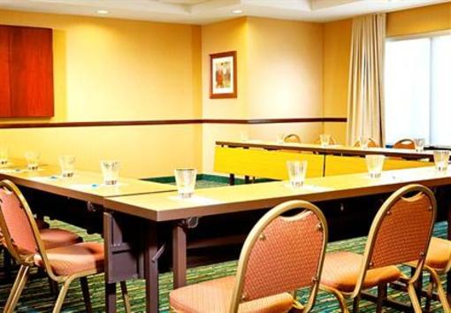 фото отеля SpringHill Suites Dallas Addison/Quorum Drive