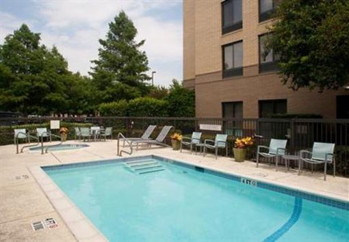 фото отеля SpringHill Suites Dallas Addison/Quorum Drive