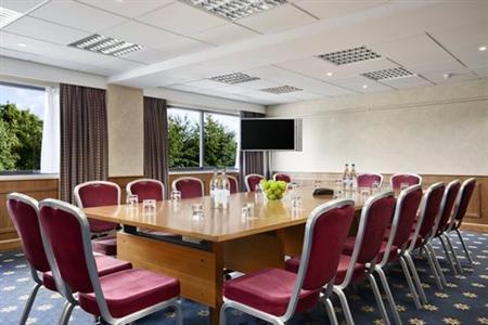 фото отеля Hilton Basingstoke