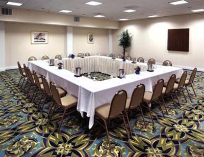 фото отеля Embassy Suites Brunswick