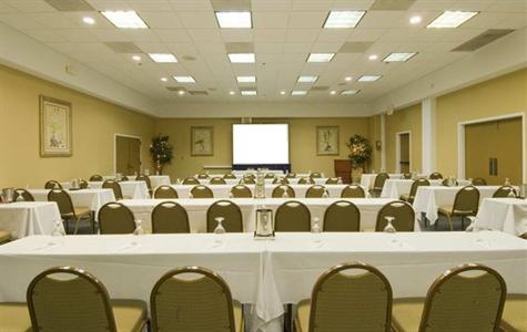фото отеля Embassy Suites Brunswick