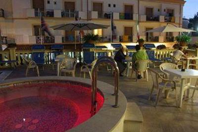 фото отеля Hotel Pineta Vico del Gargano