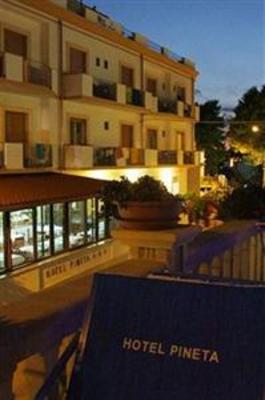 фото отеля Hotel Pineta Vico del Gargano