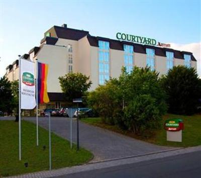 фото отеля Courtyard Wiesbaden-Nordenstadt