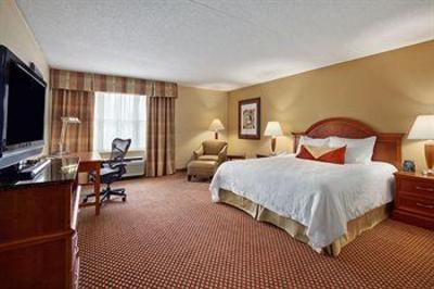 фото отеля Hilton Garden Inn Omaha Downtown / Old Market Area