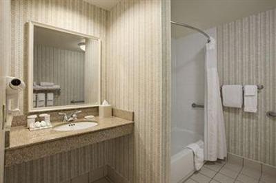 фото отеля Hilton Garden Inn Omaha Downtown / Old Market Area