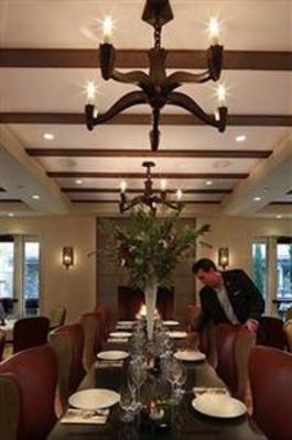 фото отеля Yountville Inn