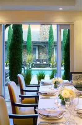 фото отеля Yountville Inn