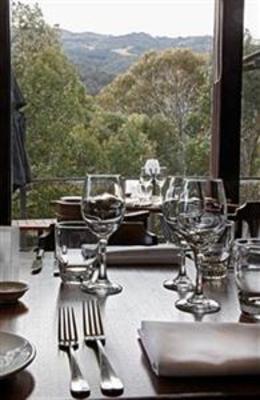 фото отеля The Denman Hotel Thredbo
